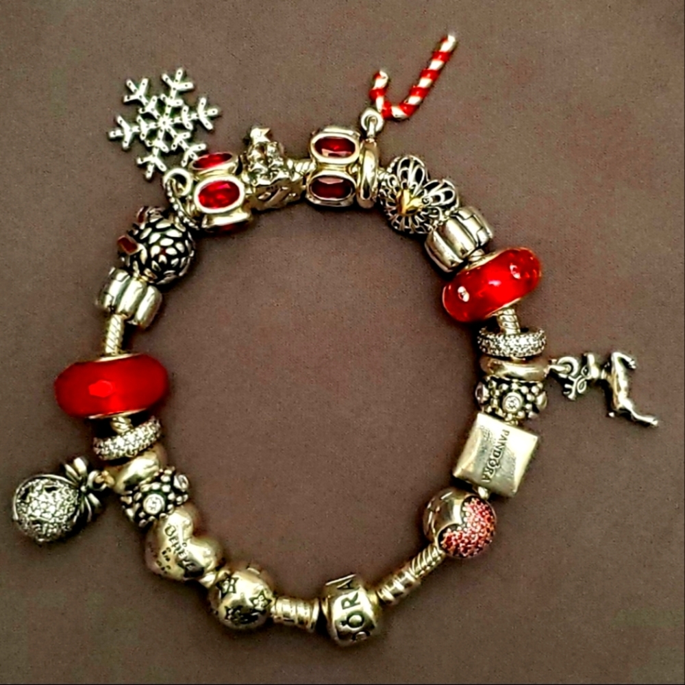 New Authentic Pandora Sterling Christmas LIMITED EDITION bracelet 17 charms